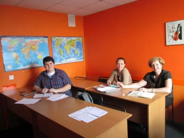 2011г.