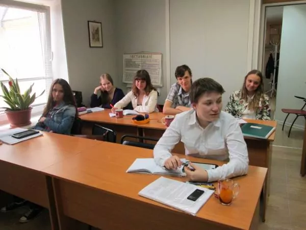 2011г.